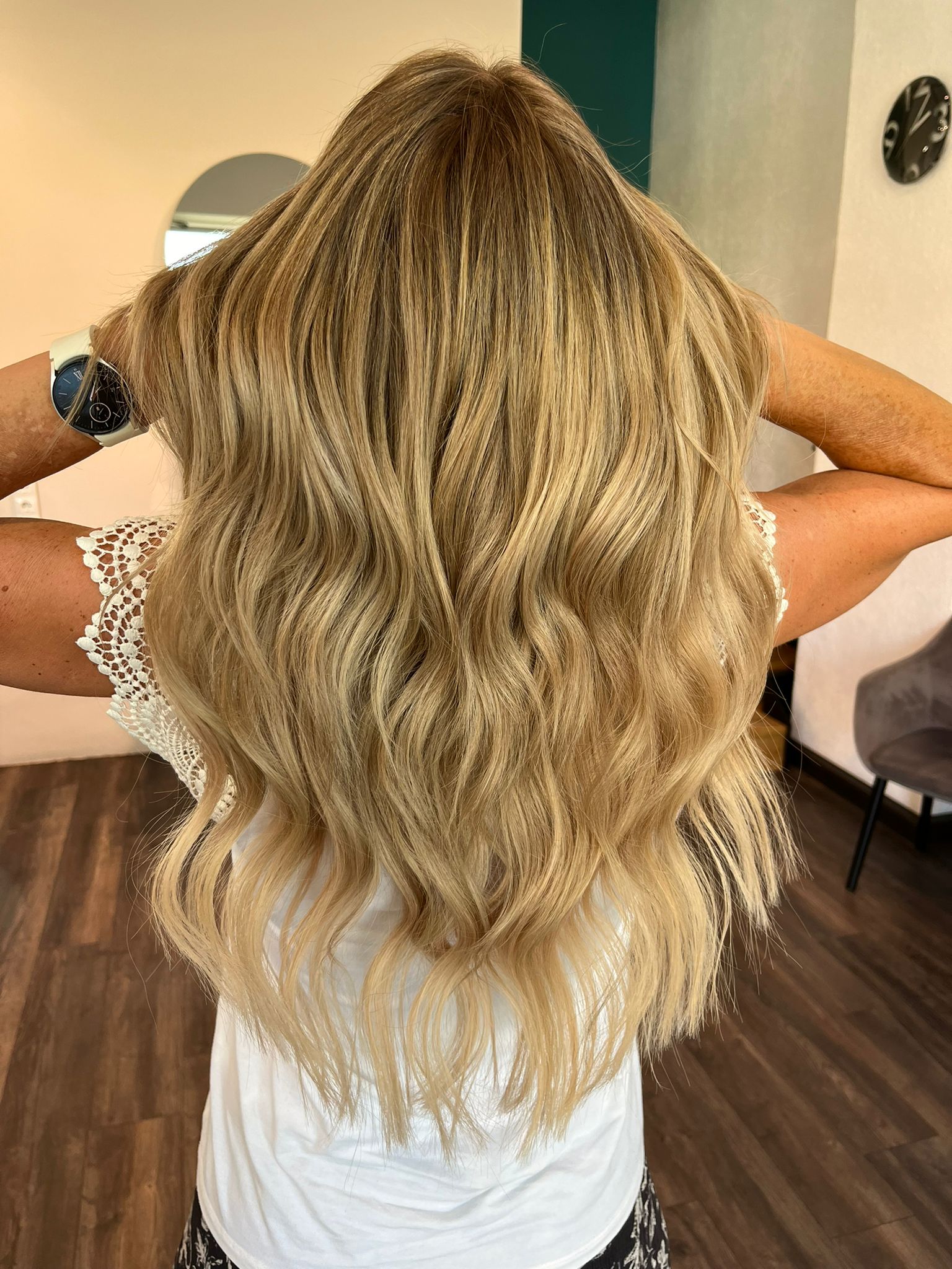 Nachher Haare nach Tape-In Extensions