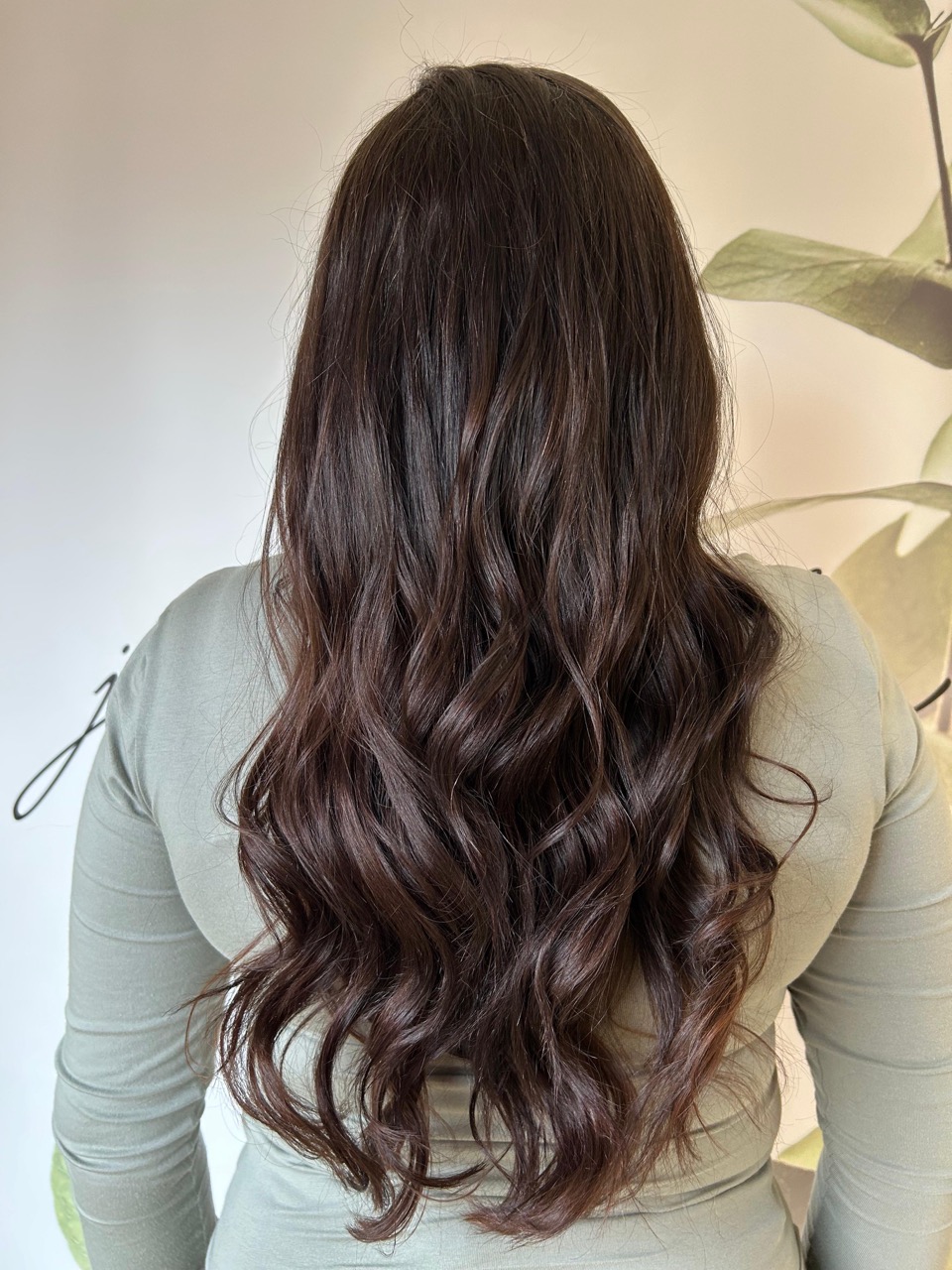 Nach der Milbon Treatment bei Julia Postika Friseure.